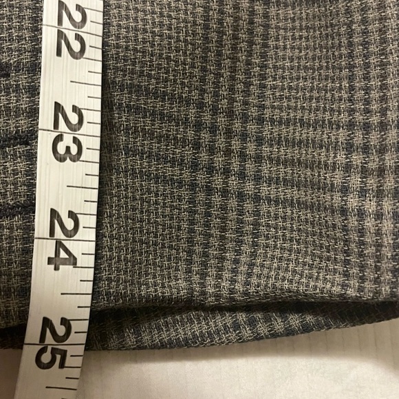 Yves Saint Laurent Windowpane 3-Button Gray Sport Coat with Notched Lapels - Picture 10 of 12